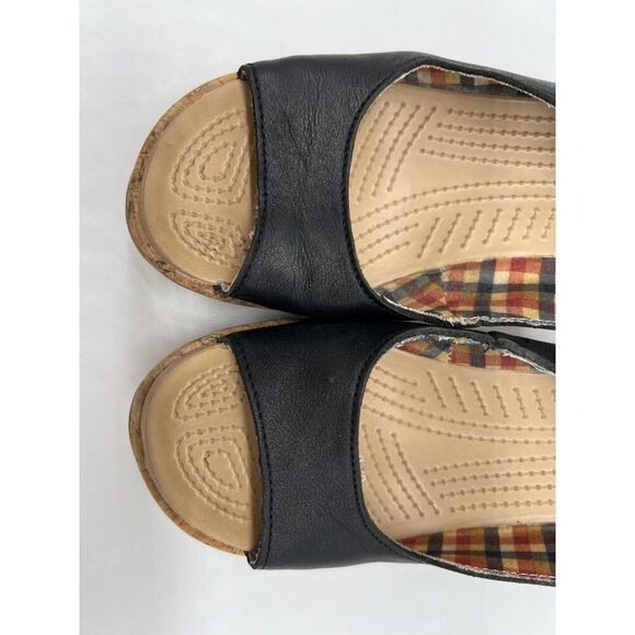 Crocs A-Leigh Women Black Leather Slingback Cork Wedge Sandals Size W8 - Picture 6 of 7